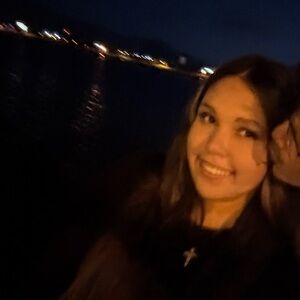 Meet your Posher, Aliza